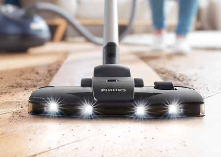 Направете невидимия прах видим със светодиодния накрайник TriActive+